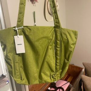 NWT Baggu Avocado mini cloud